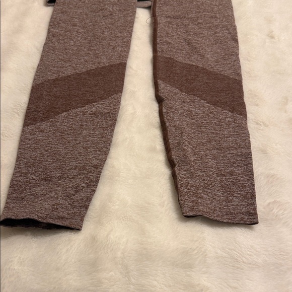 Victoria Secret PINK Active Cocoa Brown Fitness Set - Picture 10 of 13